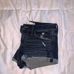 LOW RISE JEAN SHORTS
